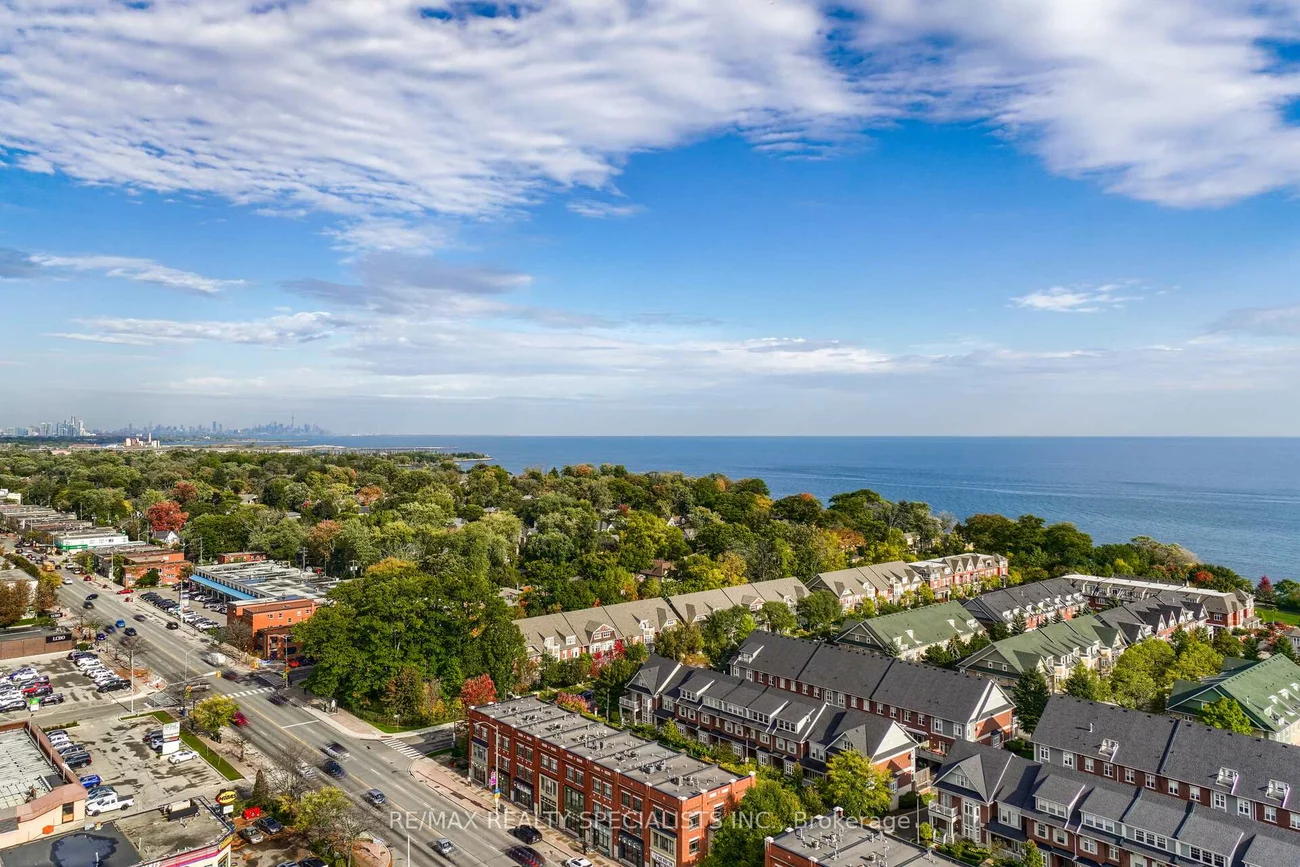 1, Hurontario, Port Credit, Mississauga