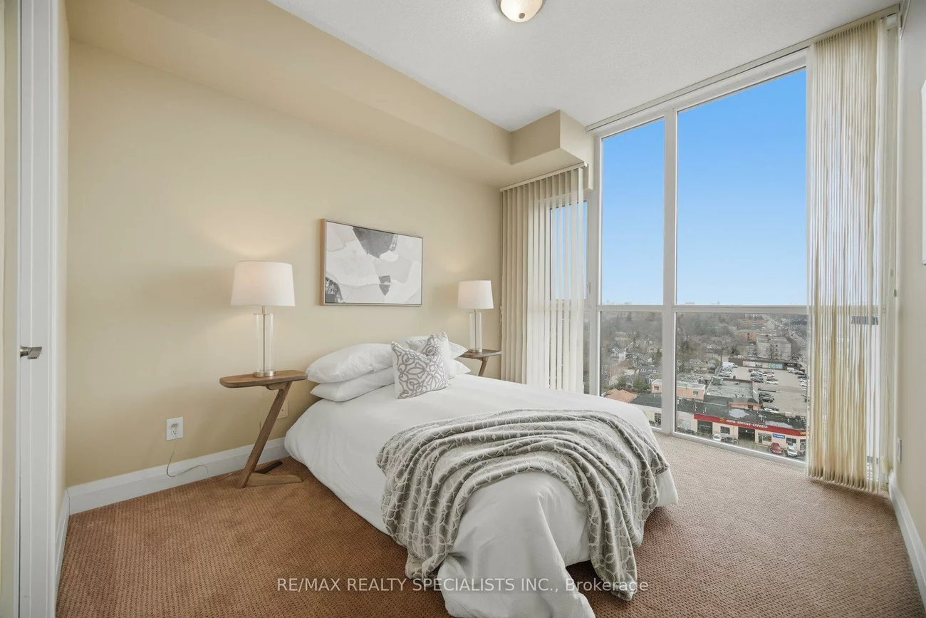 1, Hurontario, Port Credit, Mississauga