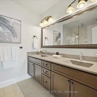 1, Hurontario, Port Credit, Mississauga