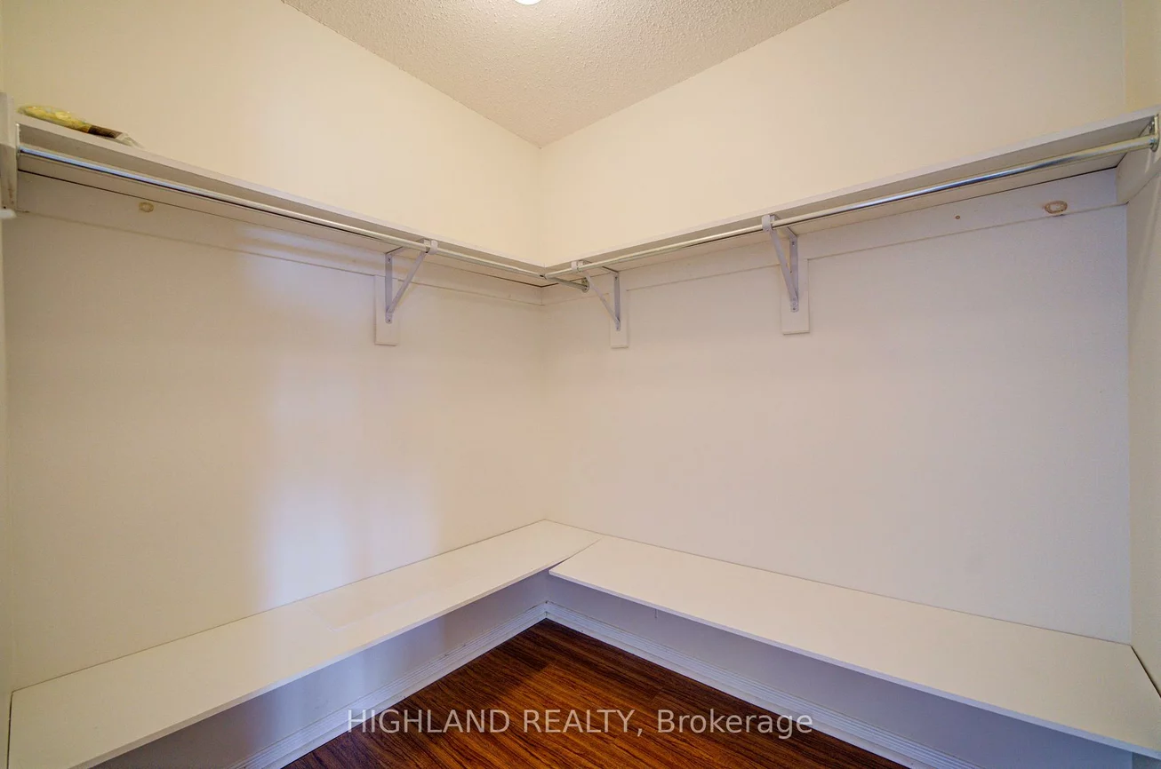 6399, Spinnaker, Meadowvale Village, Mississauga