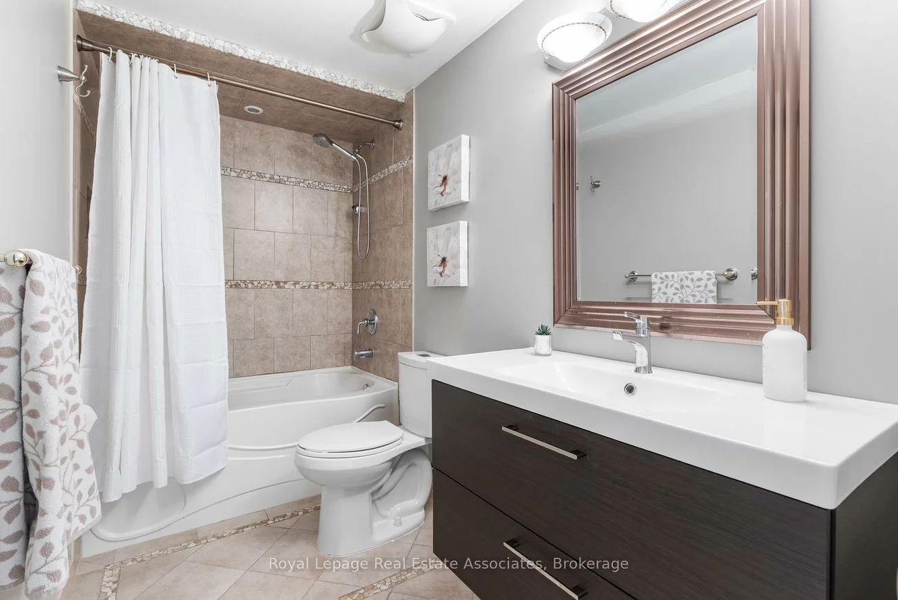 2766, Folkway, Erin Mills, Mississauga