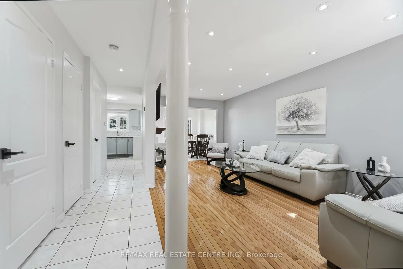 2665, Thomas, Central Erin Mills, Mississauga