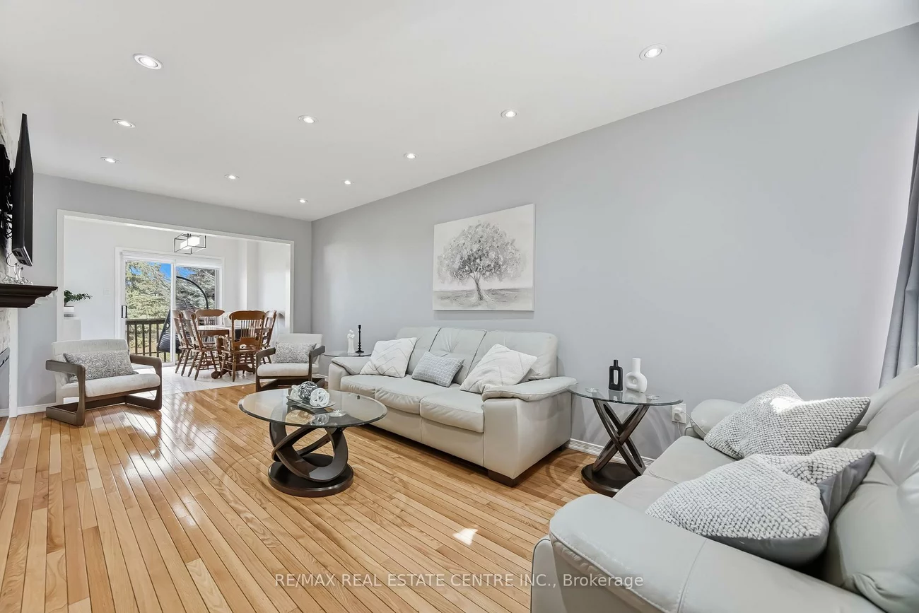 2665, Thomas, Central Erin Mills, Mississauga