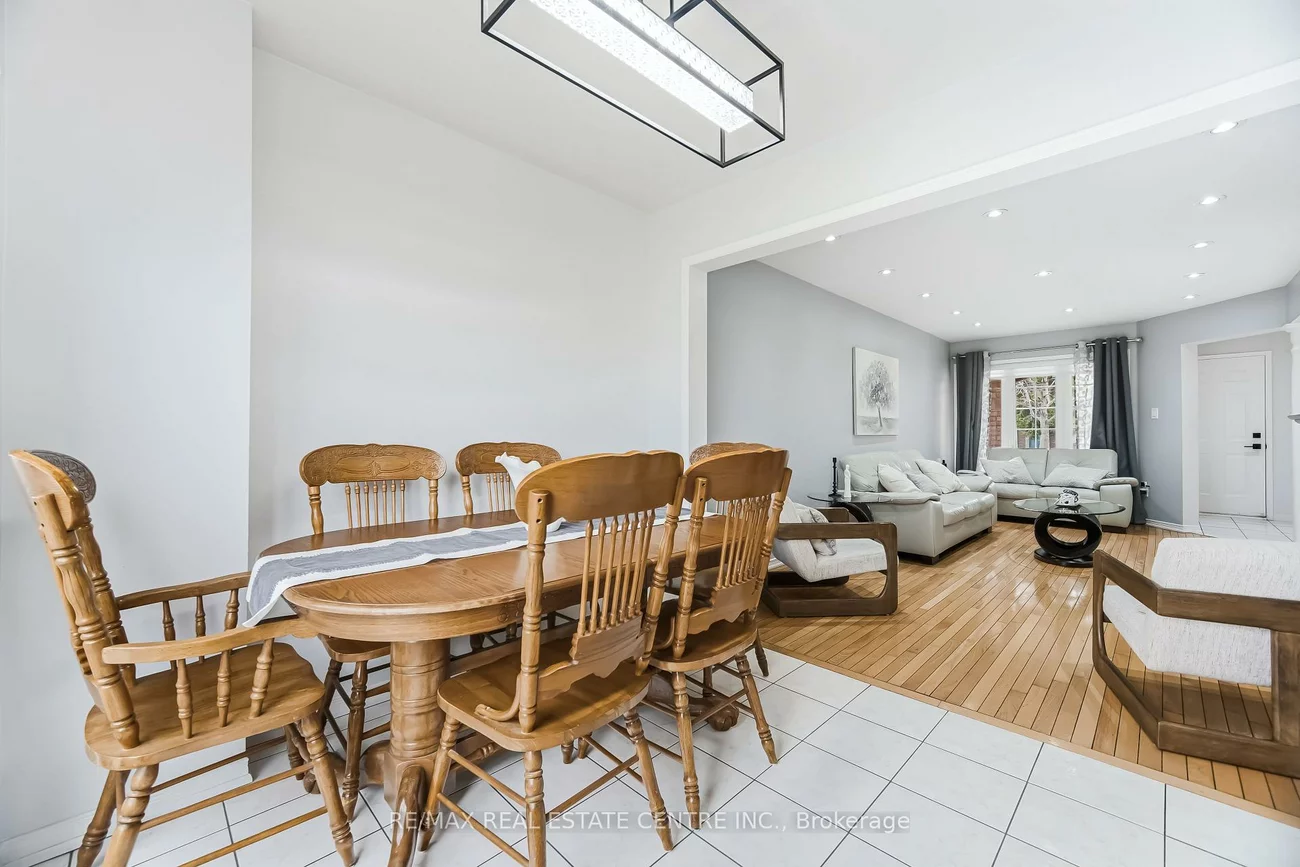 2665, Thomas, Central Erin Mills, Mississauga