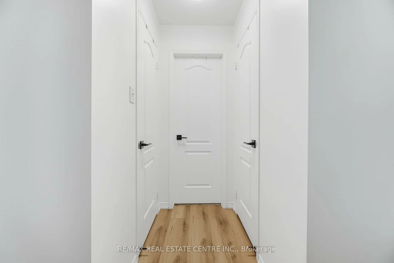 2665, Thomas, Central Erin Mills, Mississauga