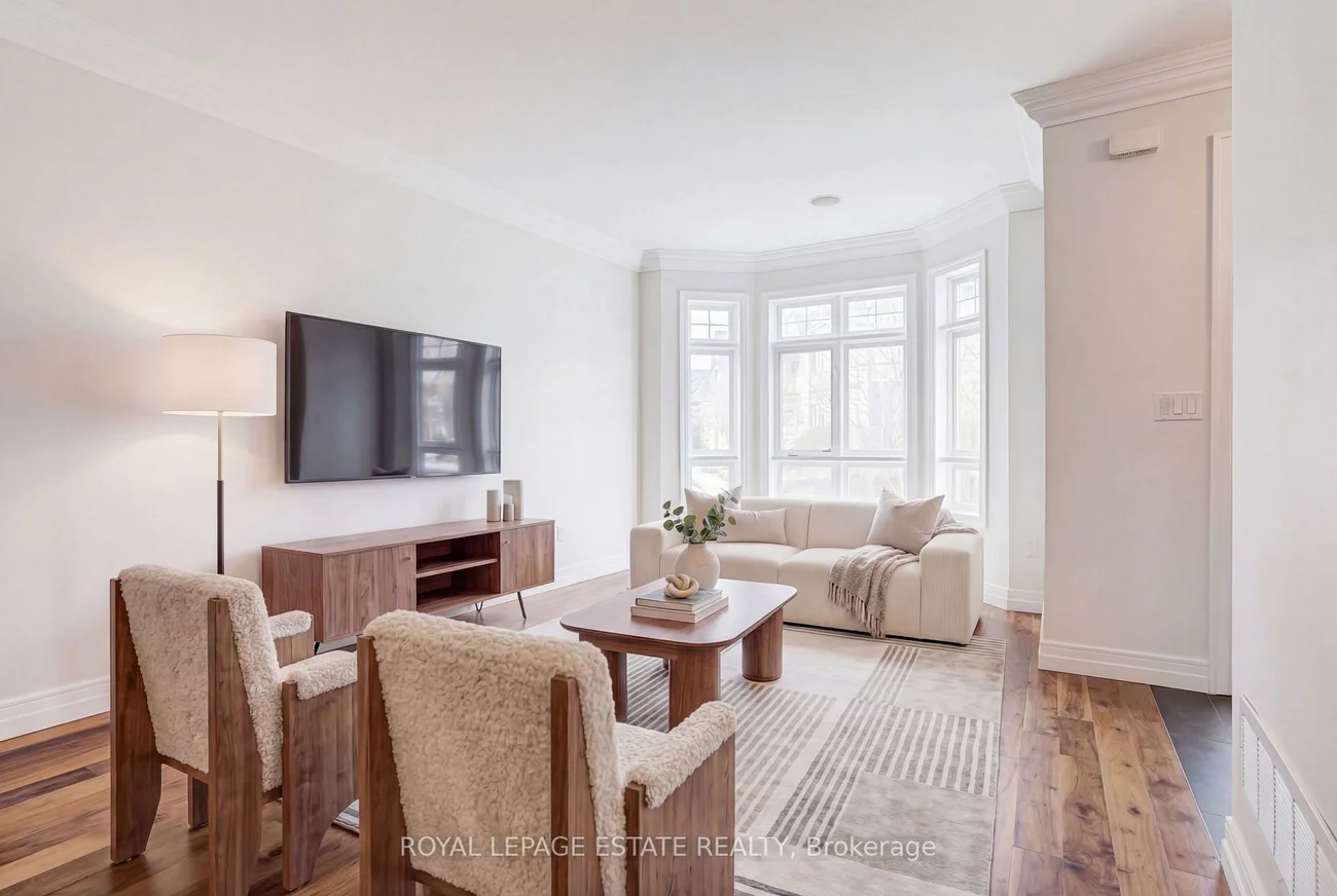 66, Compass, Port Credit, Mississauga