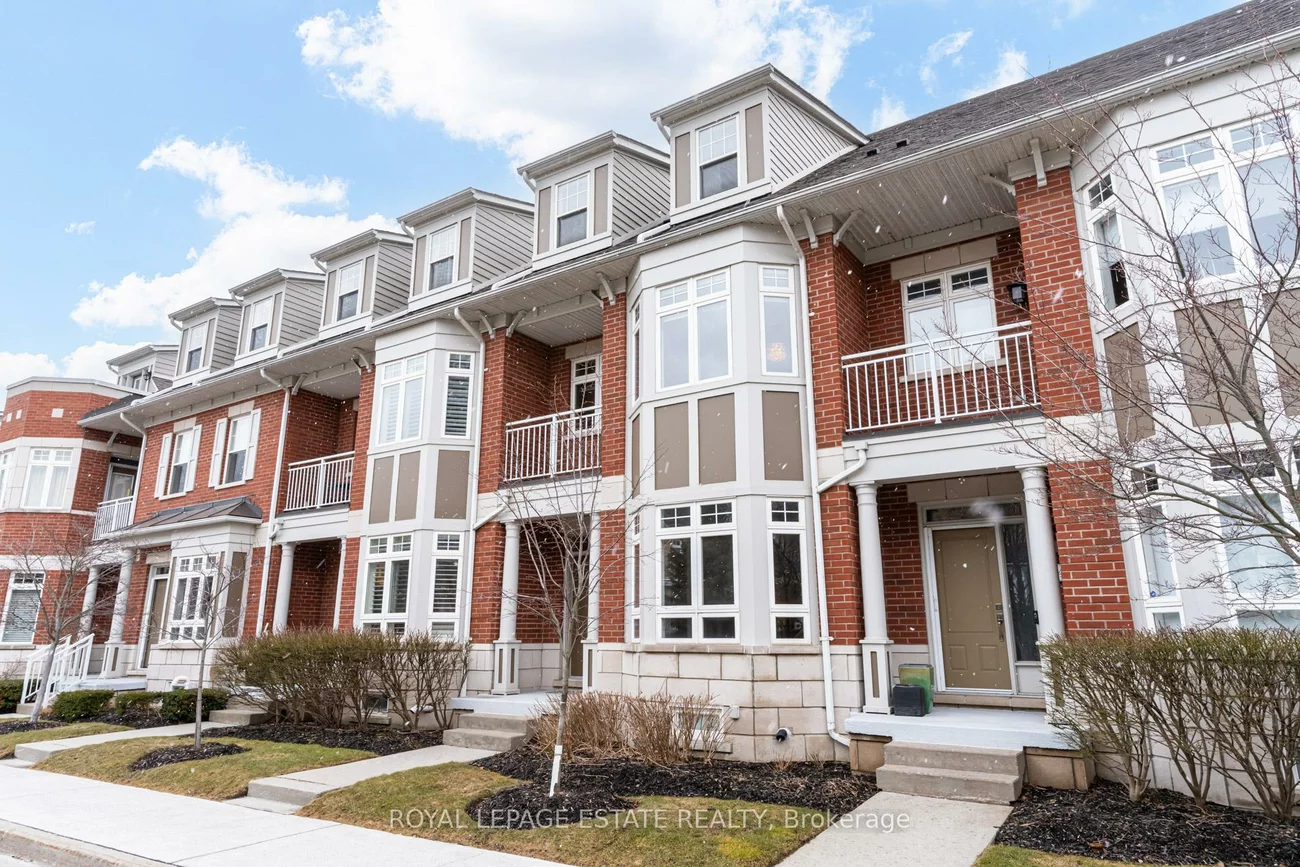 66, Compass, Port Credit, Mississauga