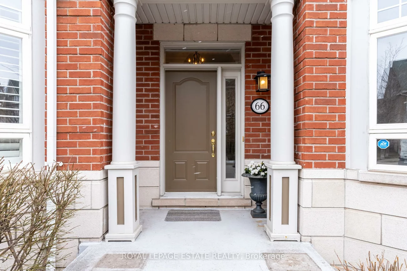 66, Compass, Port Credit, Mississauga