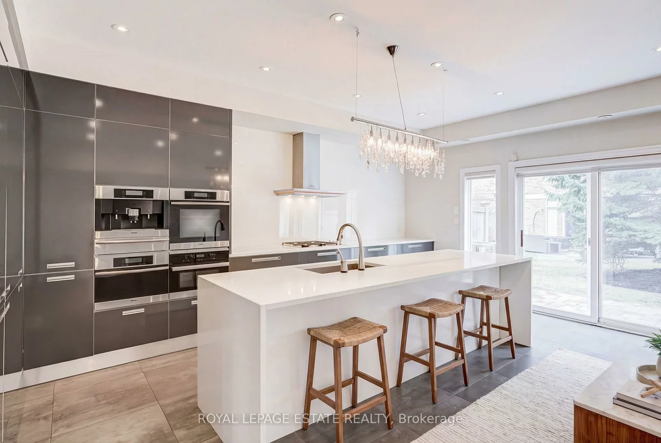 66, Compass, Port Credit, Mississauga