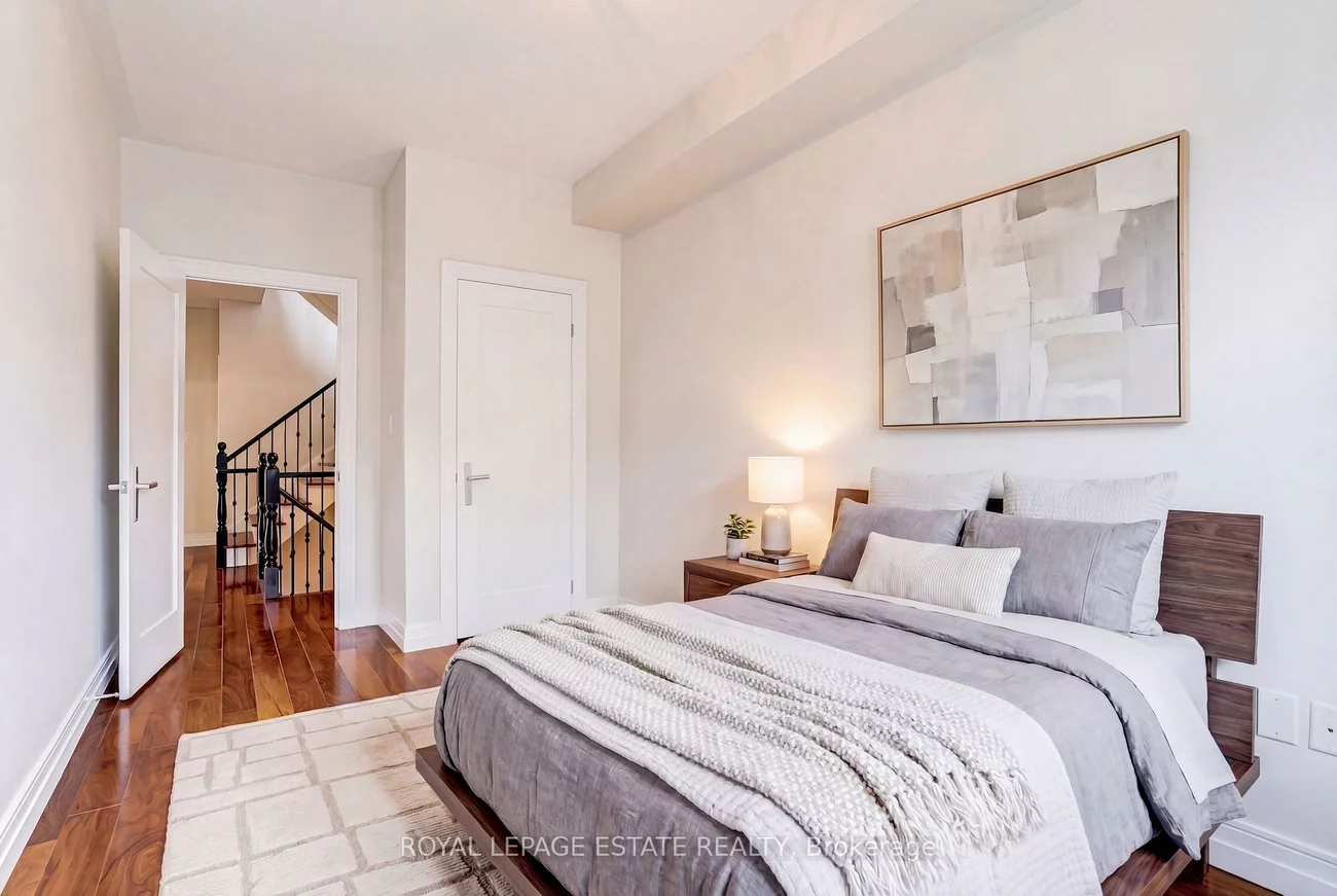 66, Compass, Port Credit, Mississauga