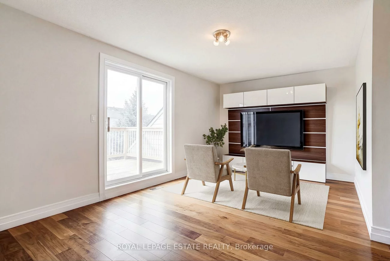 66, Compass, Port Credit, Mississauga