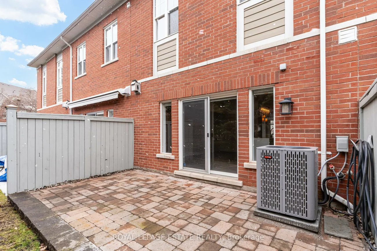 66, Compass, Port Credit, Mississauga