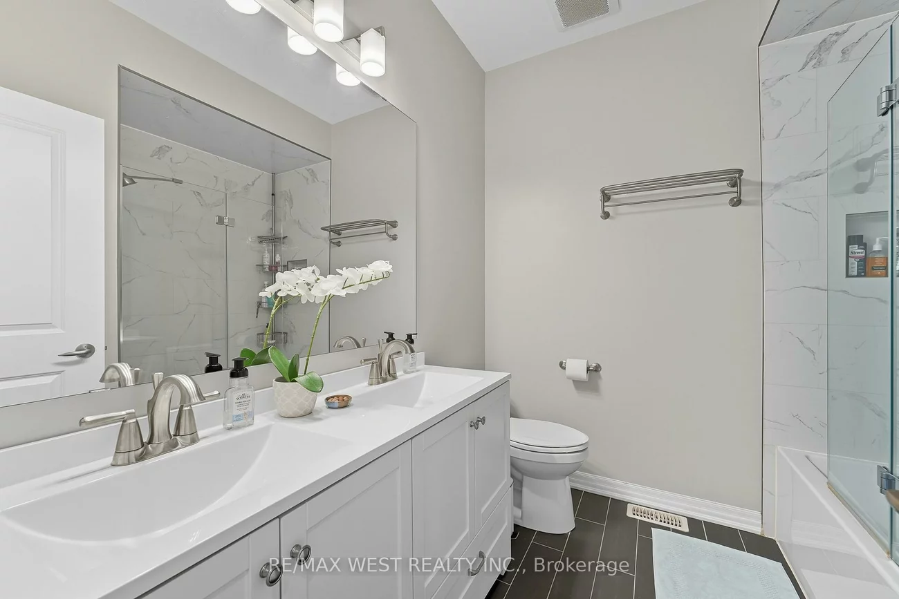 1011, Deta, Lakeview, Mississauga