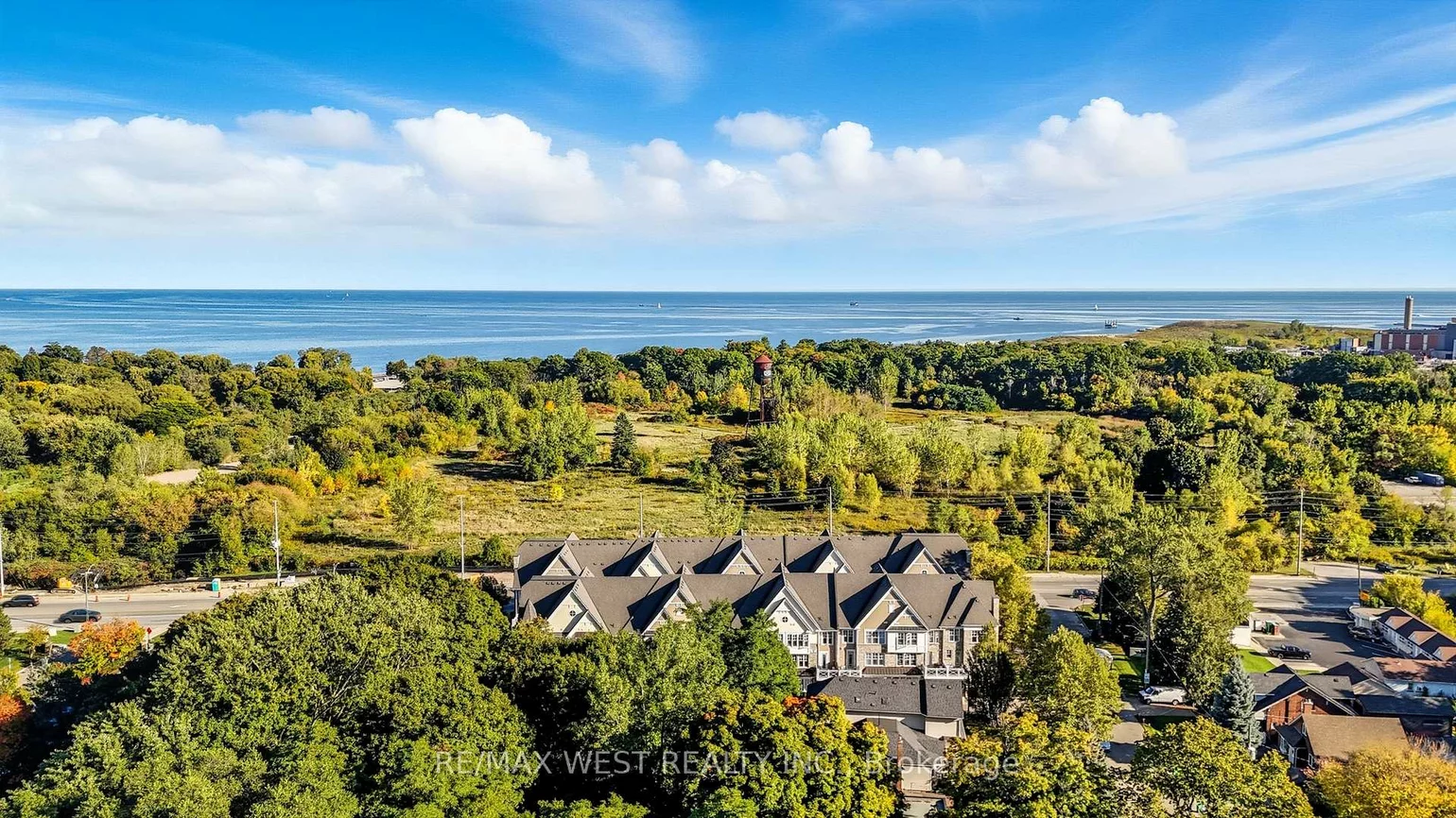 1011, Deta, Lakeview, Mississauga