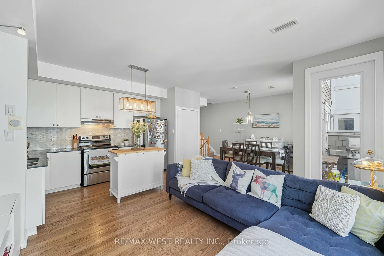 1011, Deta, Lakeview, Mississauga