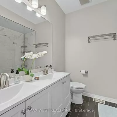 1011, Deta, Lakeview, Mississauga