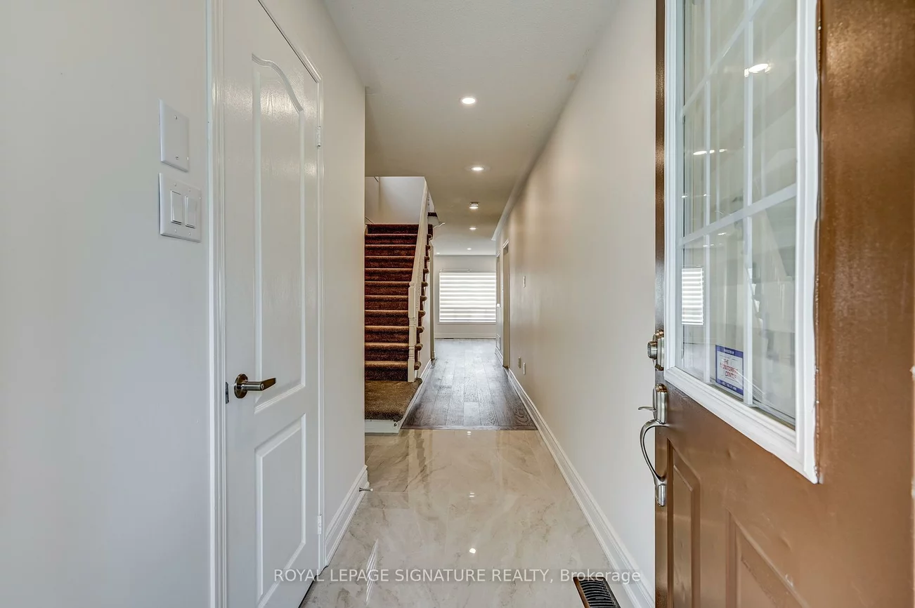 7360, Zinnia, Meadowvale Village, Mississauga