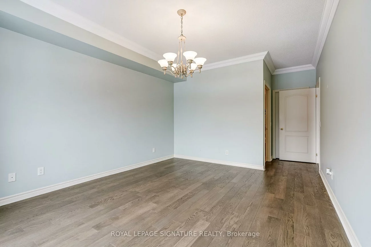 483, Faith, Hurontario, Mississauga