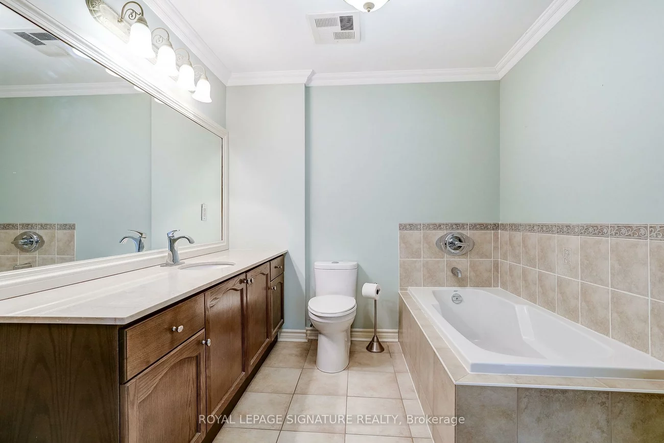 483, Faith, Hurontario, Mississauga