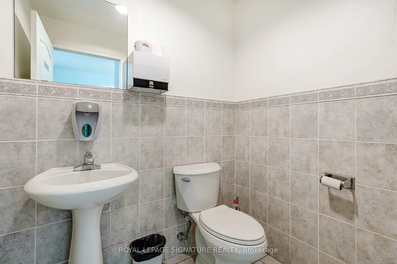 483, Faith, Hurontario, Mississauga