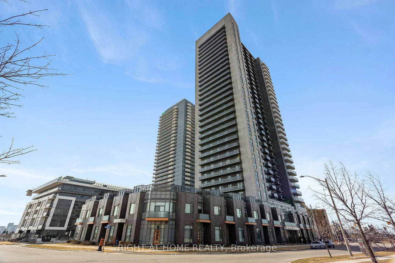 8, Nahani, Hurontario, Mississauga
