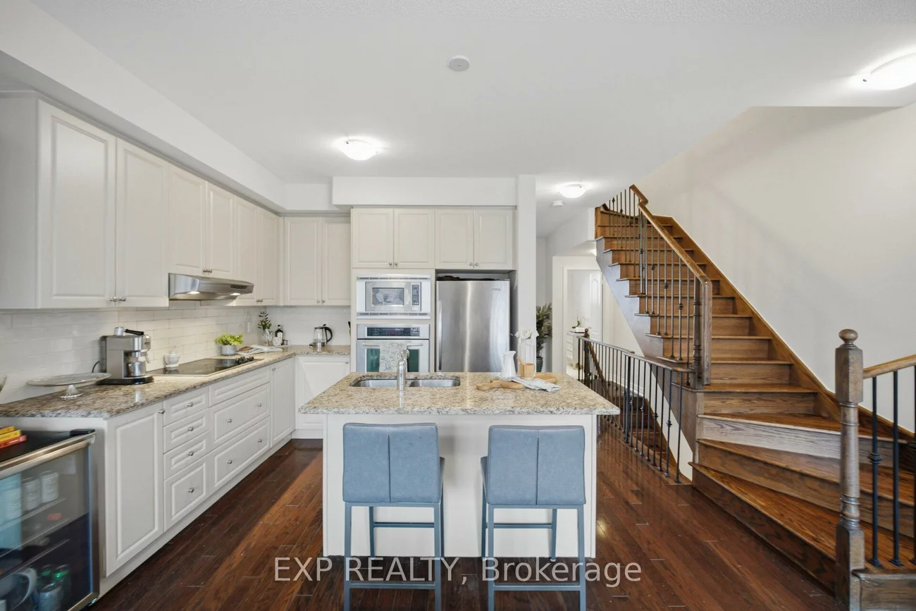 3235, Thomas, Churchill Meadows, Mississauga
