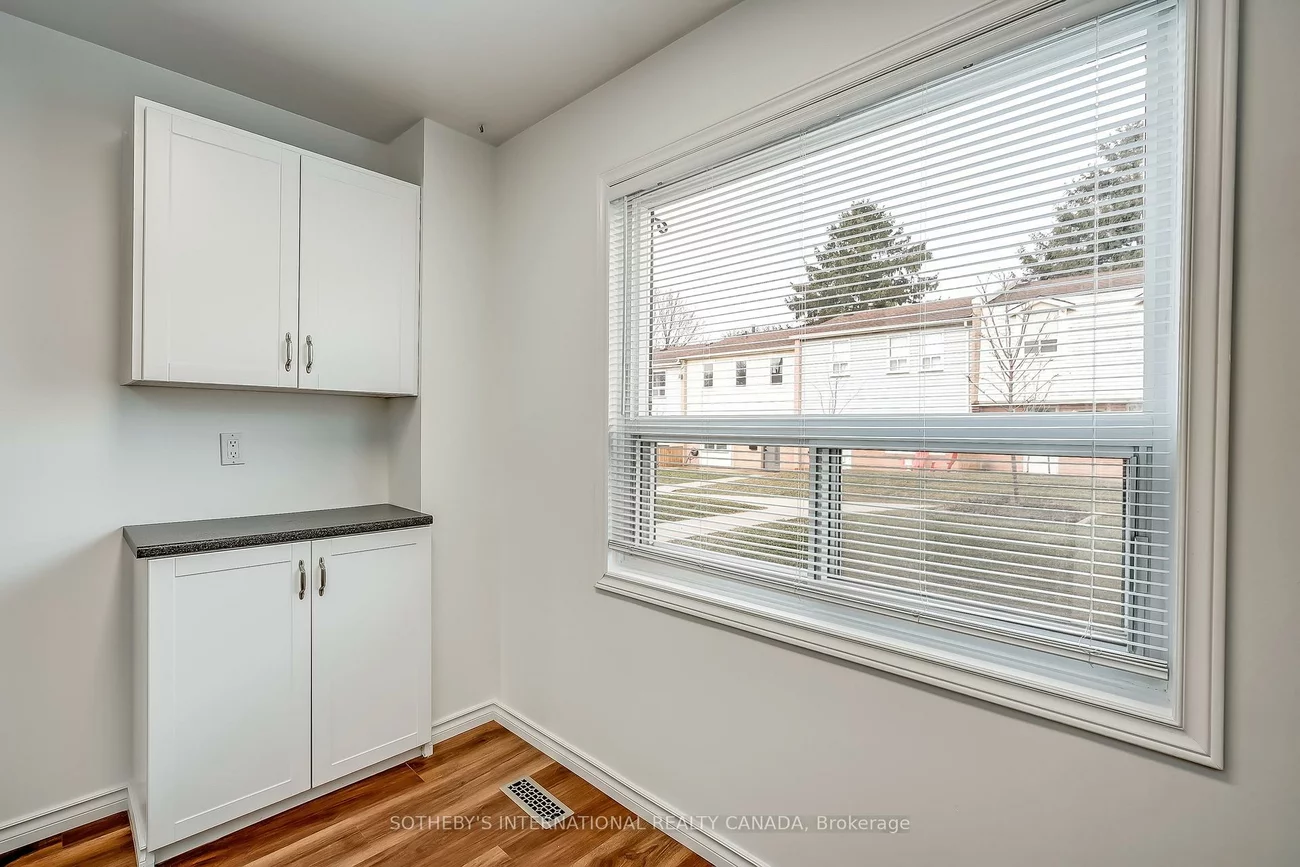 1055, Shawnmarr, Port Credit, Mississauga