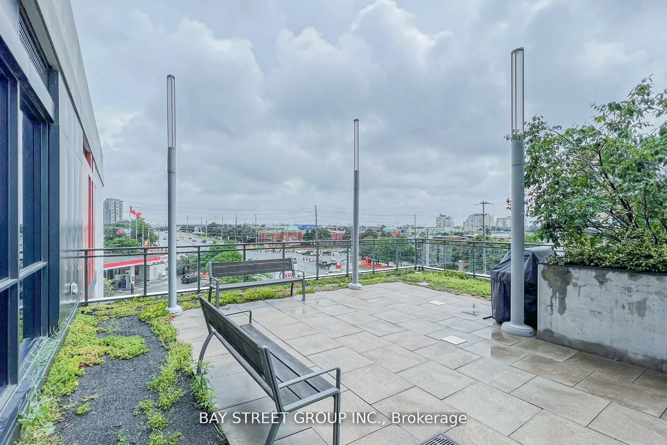 75, Eglinton, Hurontario, Mississauga