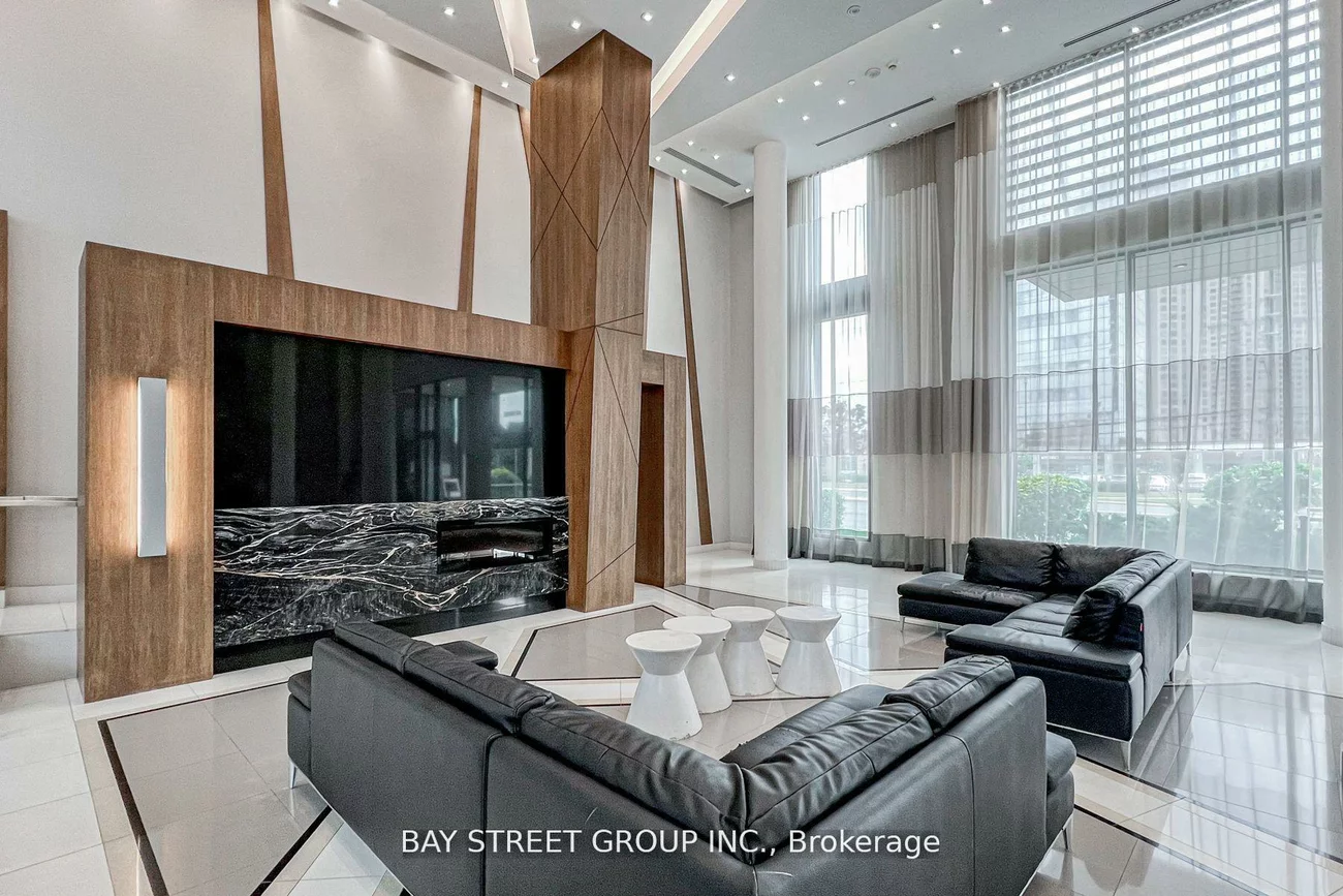 75, Eglinton, Hurontario, Mississauga