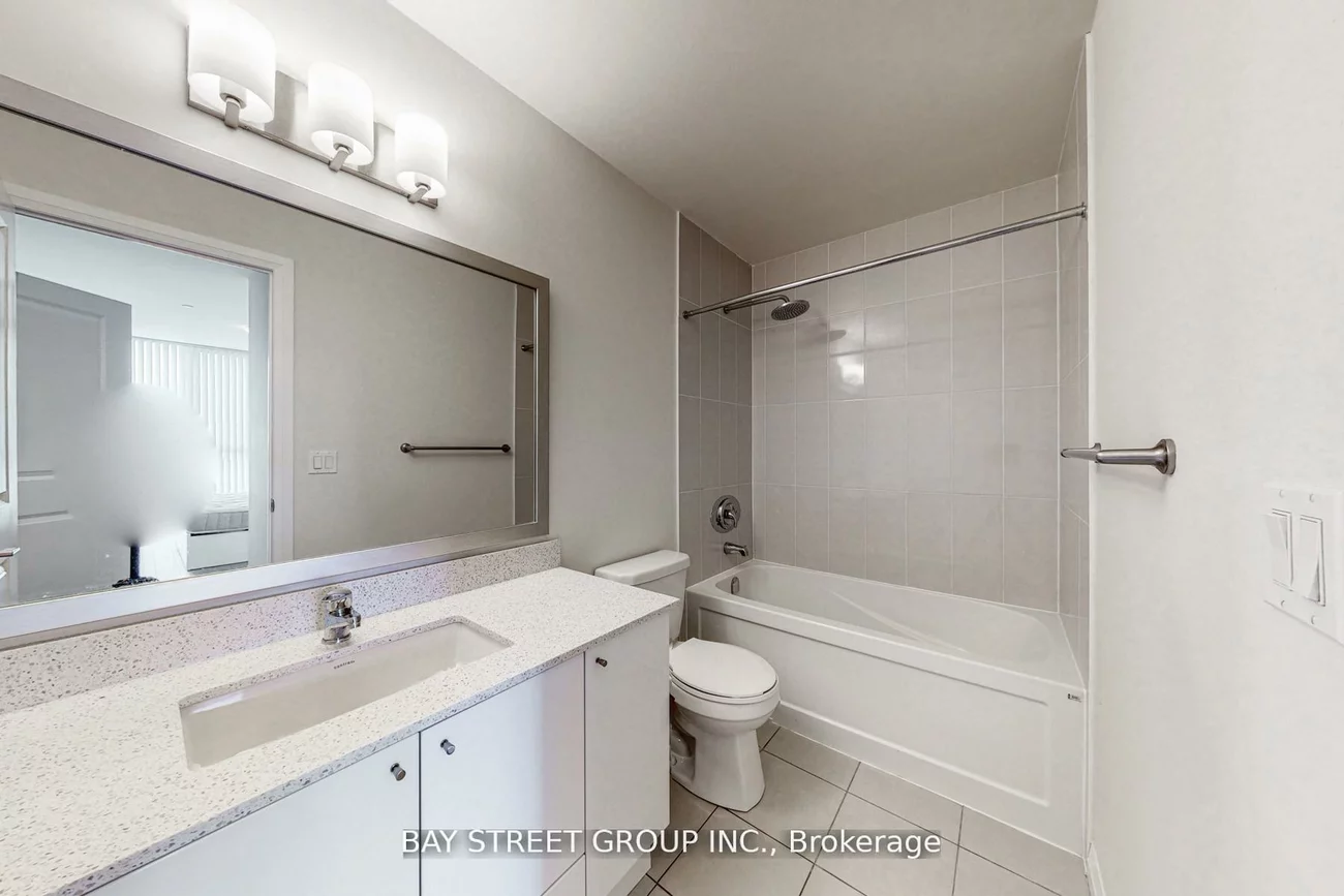 75, Eglinton, Hurontario, Mississauga