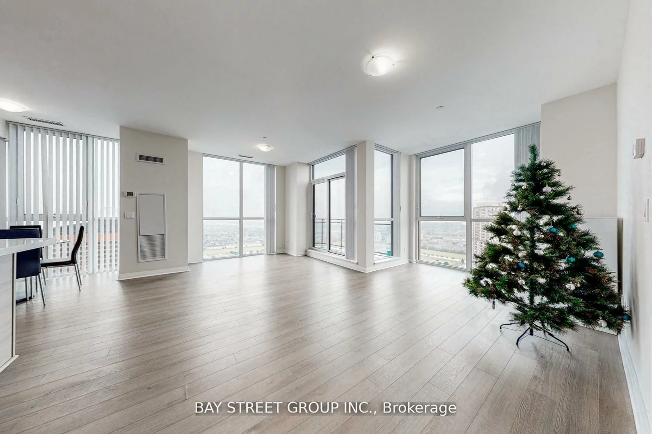 75, Eglinton, Hurontario, Mississauga