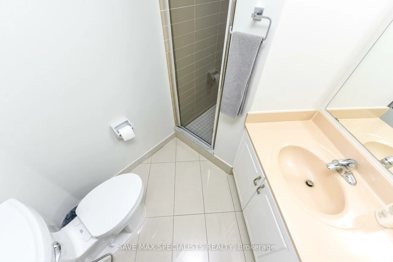 220, Forum, Hurontario, Mississauga