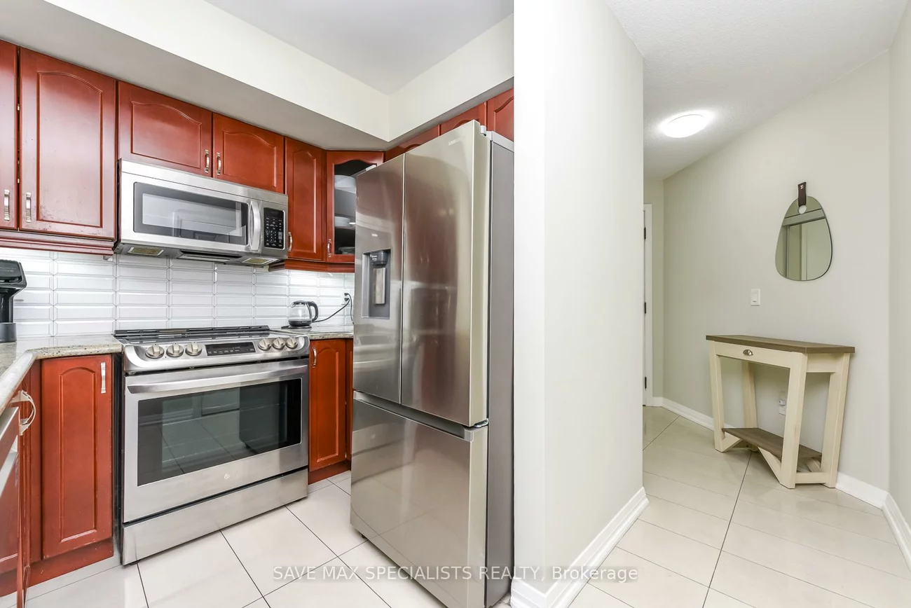 220, Forum, Hurontario, Mississauga