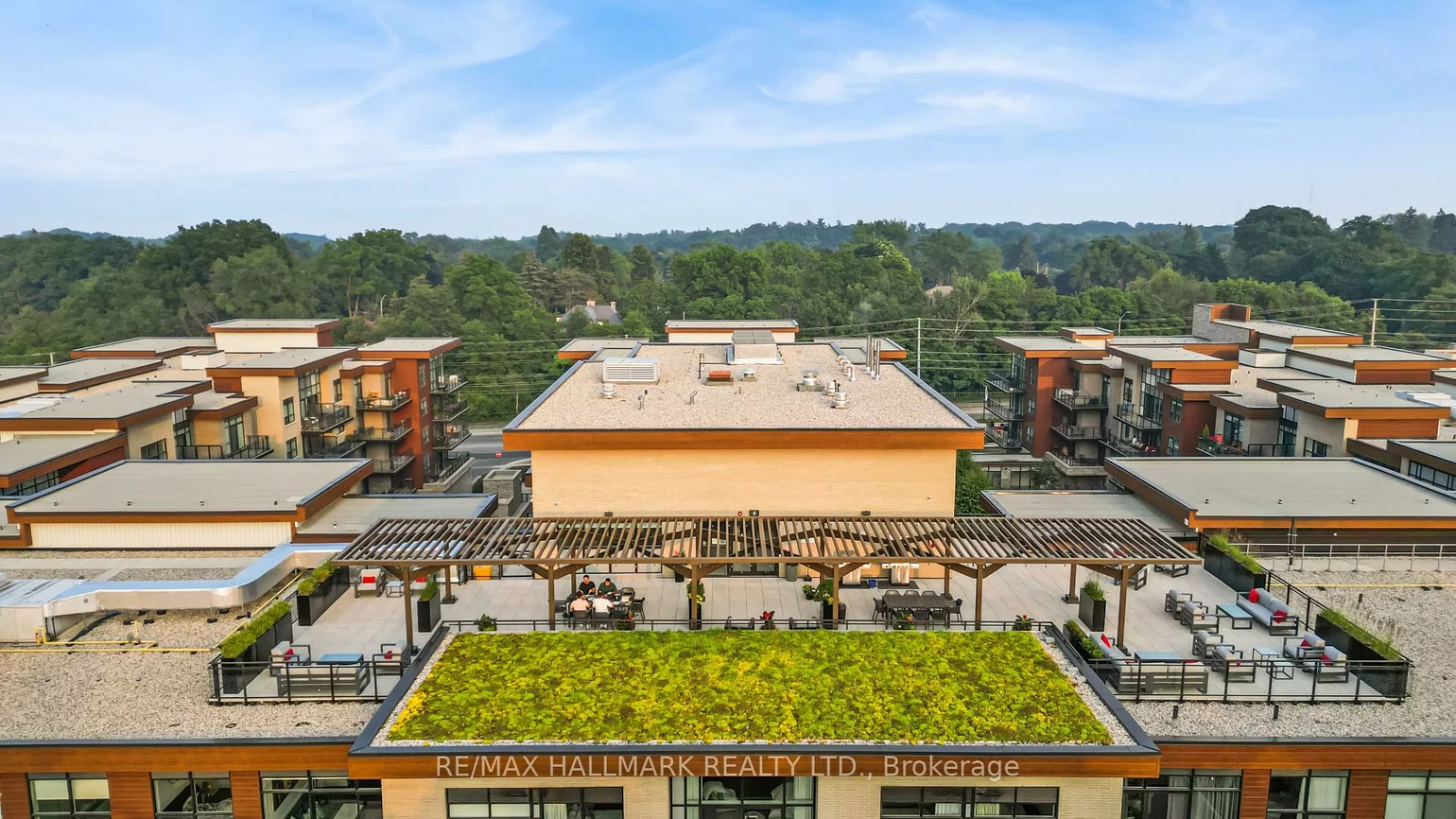 1575, Lakeshore, Clarkson, Mississauga