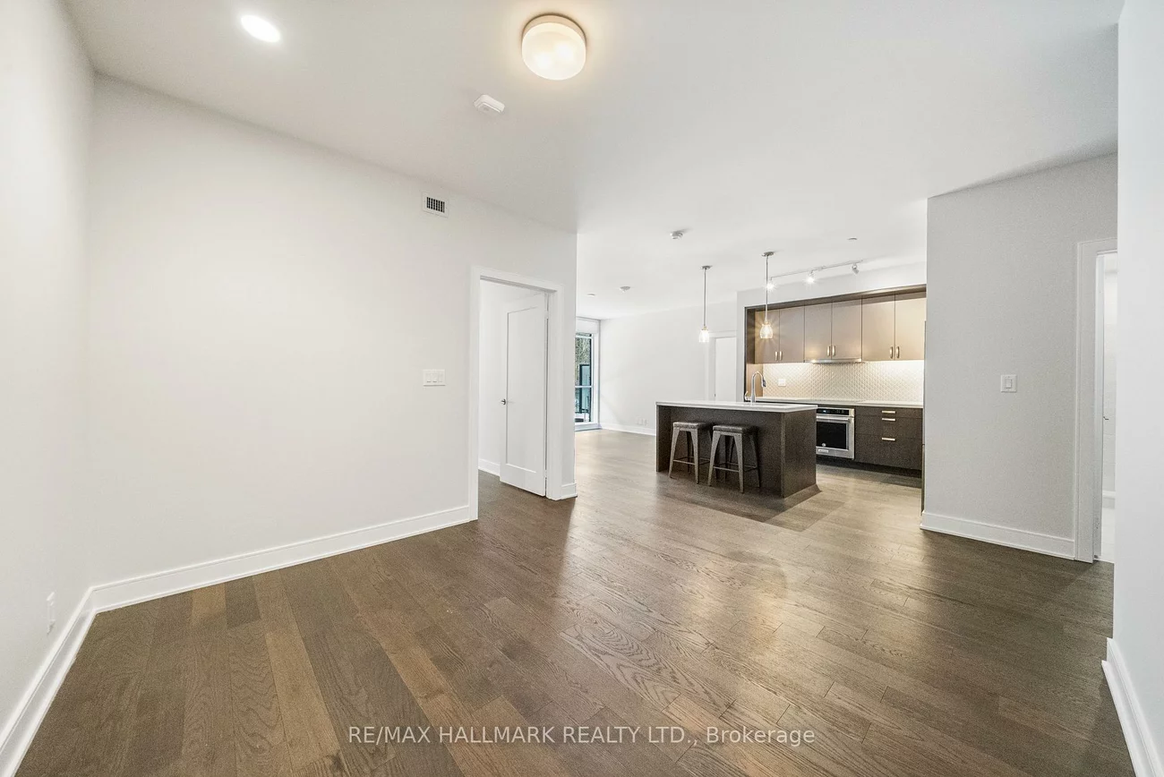 1575, Lakeshore, Clarkson, Mississauga