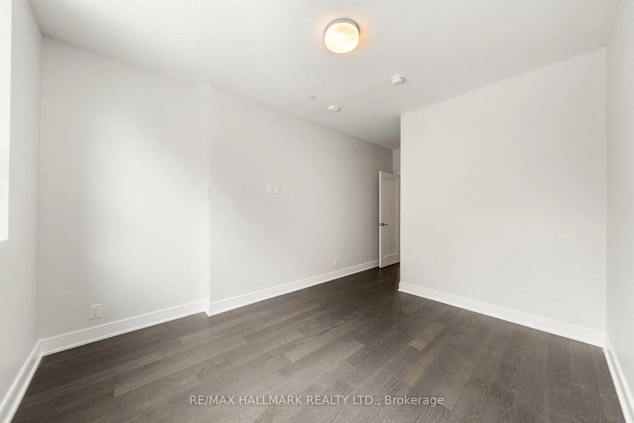 1575, Lakeshore, Clarkson, Mississauga