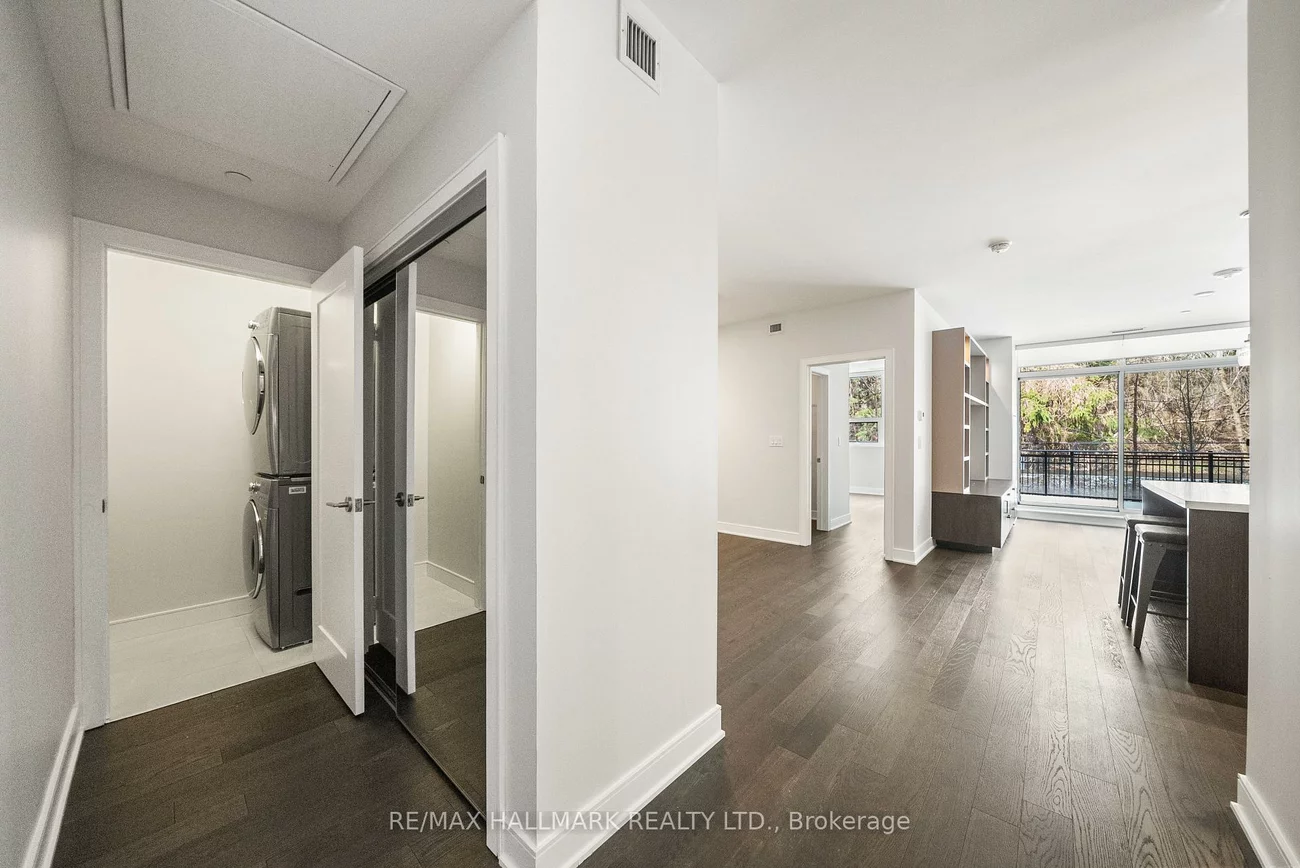 1575, Lakeshore, Clarkson, Mississauga