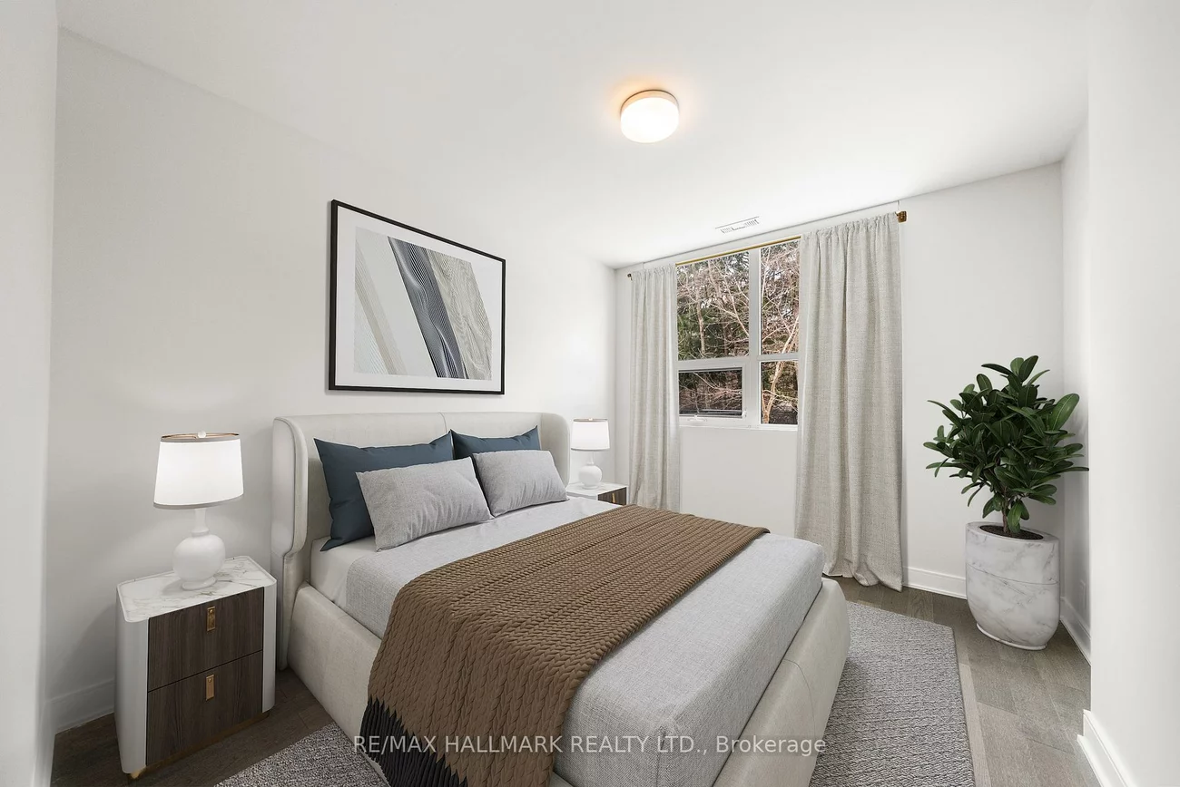 1575, Lakeshore, Clarkson, Mississauga