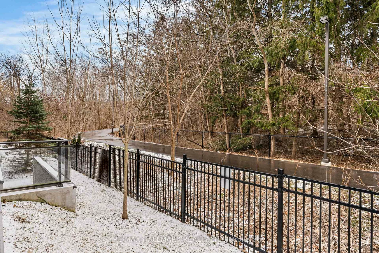 1575, Lakeshore, Clarkson, Mississauga