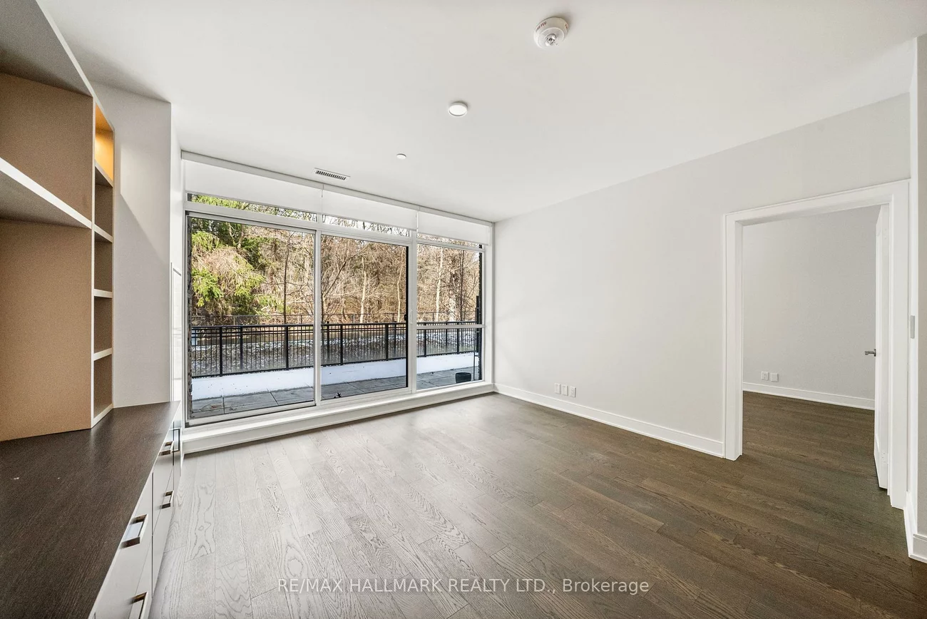 1575, Lakeshore, Clarkson, Mississauga