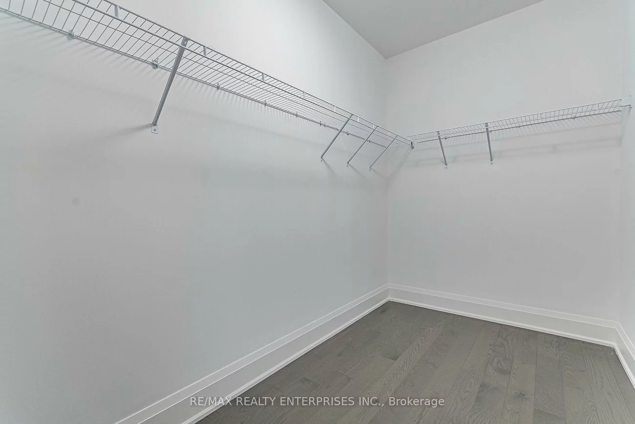 55, Port, Port Credit, Mississauga