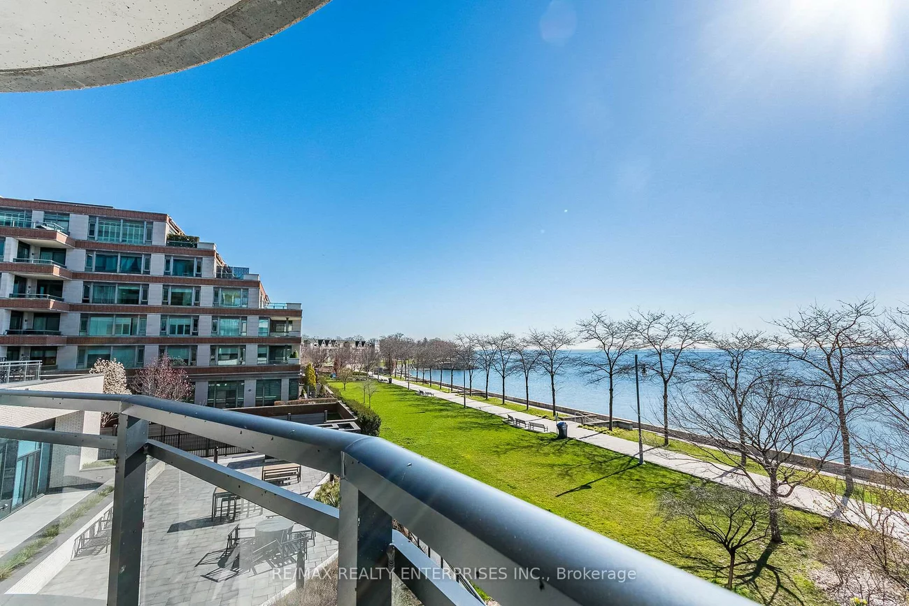 55, Port, Port Credit, Mississauga