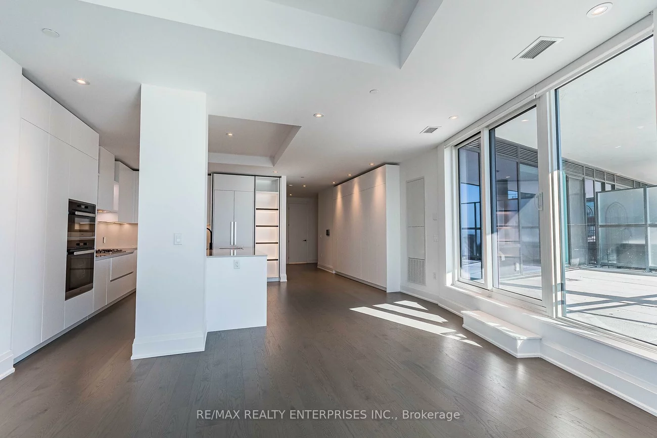 55, Port, Port Credit, Mississauga