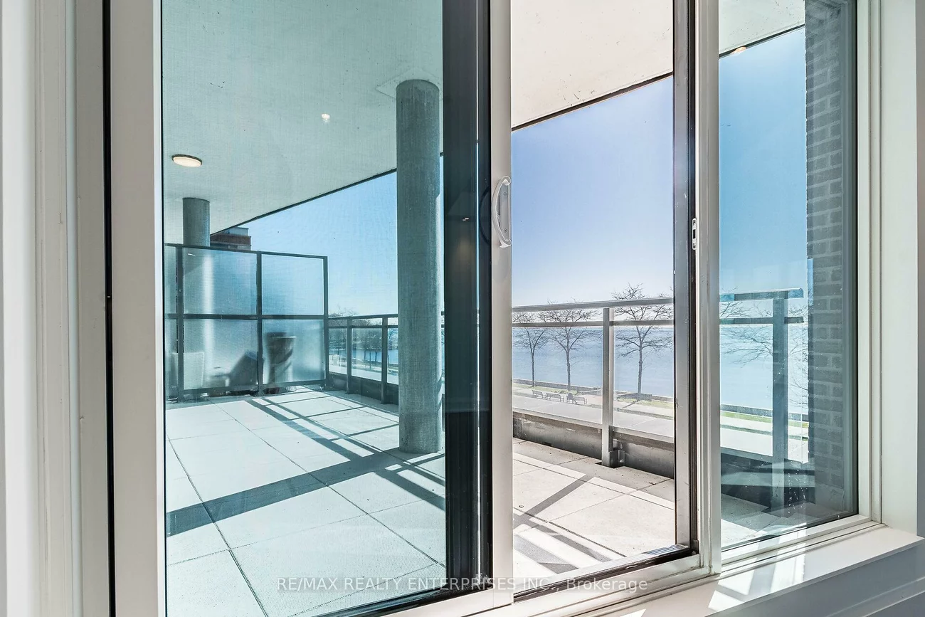 55, Port, Port Credit, Mississauga