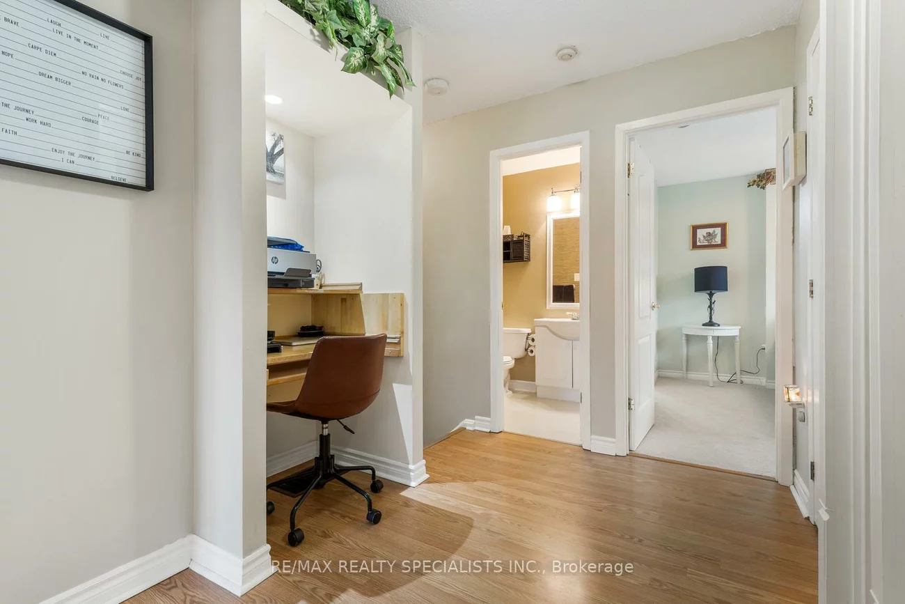 6650, Falconer, Streetsville, Mississauga