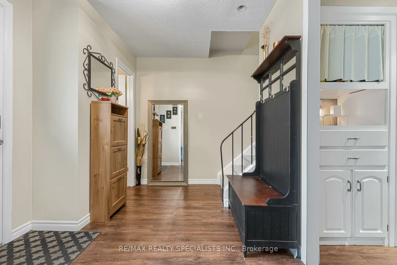 6650, Falconer, Streetsville, Mississauga