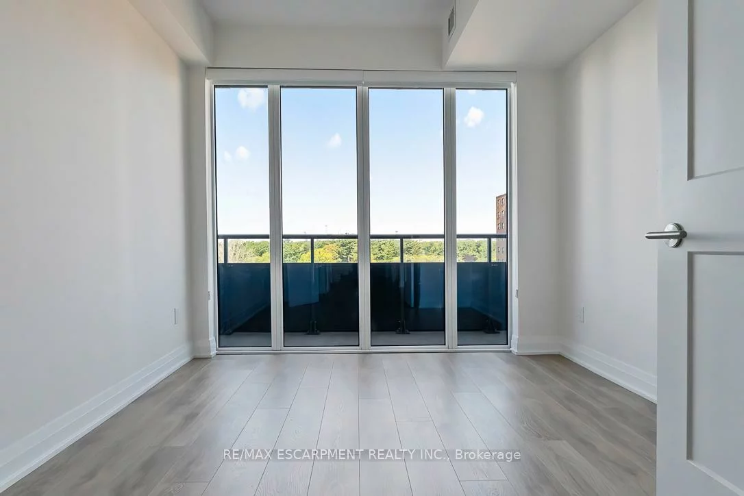 21, Park, Port Credit, Mississauga