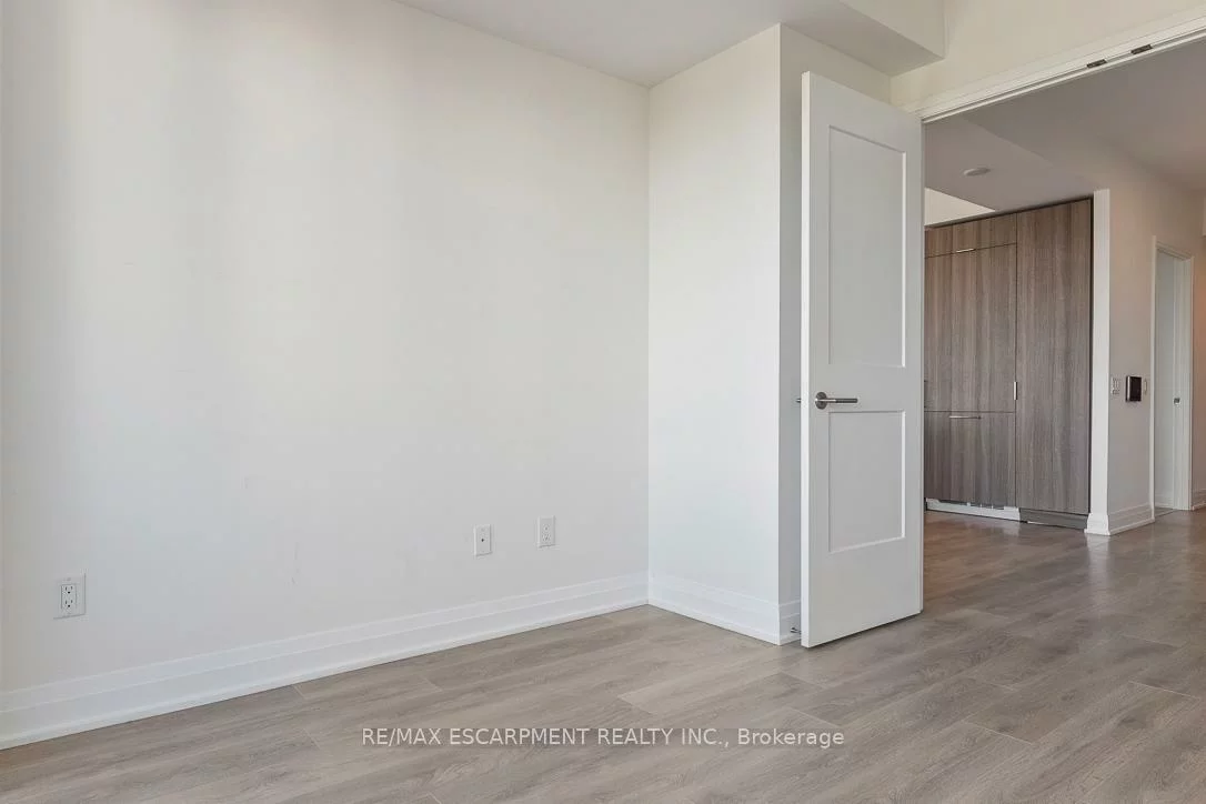 21, Park, Port Credit, Mississauga