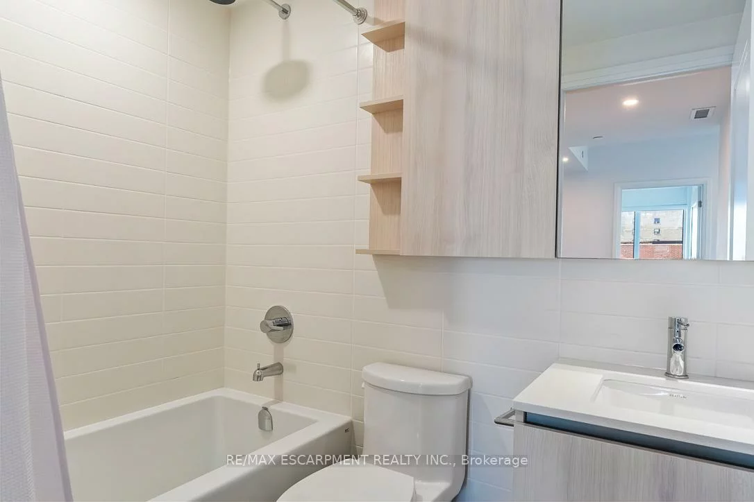 21, Park, Port Credit, Mississauga