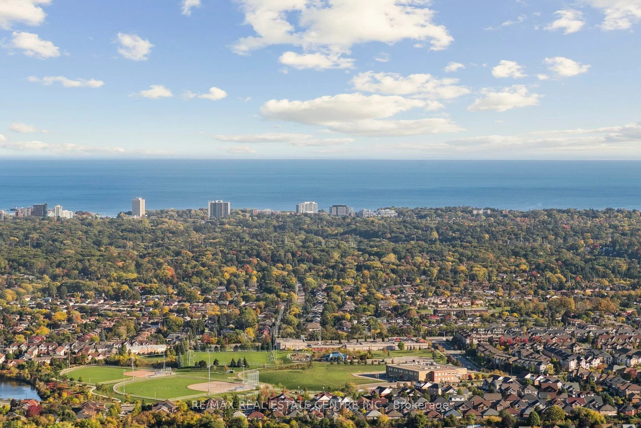 3883, Quartz, City Centre, Mississauga